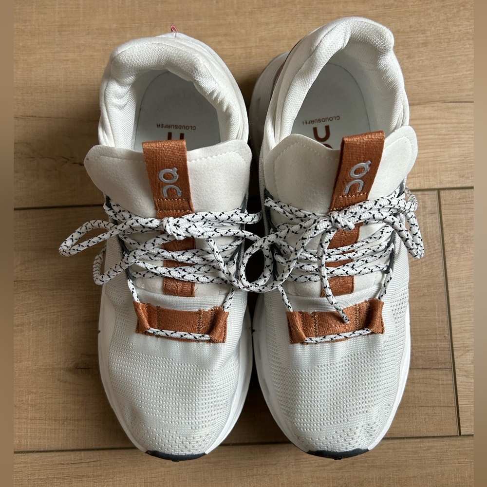On Running Cloudnova size 40 White/Pearl
